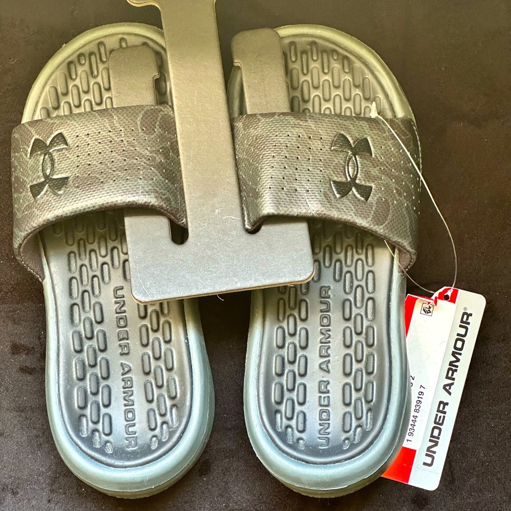 NEW Under Armour Boys Slides Sandals Flip Flops (Black Camo) - 3Y Youth GS
